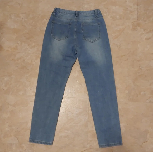 Boohoo high waisted mom jeans nwt size 4 - Picture 2 of 4